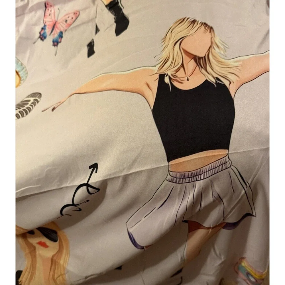 Taylor Swift Fan Twin Fitted Sheet w/2 Pillow Shams Set. New Original Packaging!